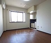 明るいお部屋ですね。