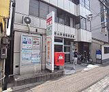 京都山科御陵郵便局まで359m