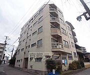 角地のマンションです。
