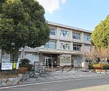 志賀中学校まで2933m