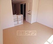 リビングに収納もあります。