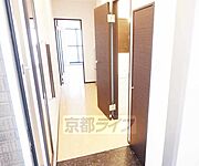 玄関からです