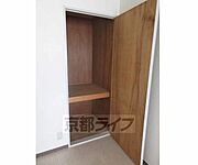 収納も多くあって便利