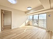 家族一緒にお食事を楽しみたくなる広々リビングダイニング