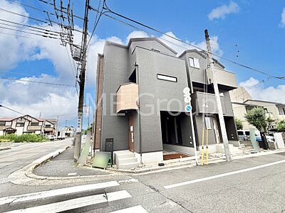 外観:暮らしやすさと居心地の良さにこだわったシンプルで飽きのこないデザイン ! 外観:暮らしやすさと居心地の良さにこだわったシンプルで飽きのこないデザイン !