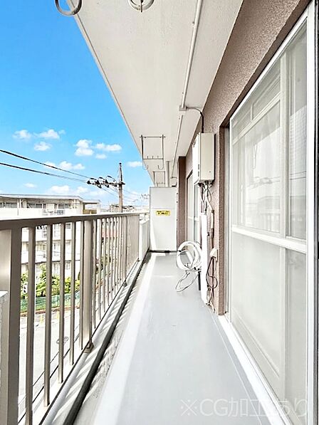 心地よい風を感じながらお洗濯物が干せそうです