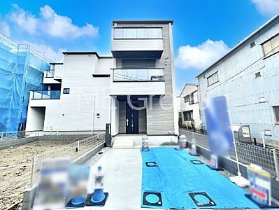 外観:堂々完成!たっぷりの陽光と開放感に包まれる明るい住まい。 外観:堂々完成!たっぷりの陽光と開放感に包まれる明るい住まい。