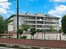 周辺：小学校 800m 越谷市立出羽小学校