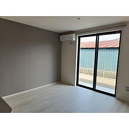 リナージュ秋和 1階1LDKのリビング/ダイニング