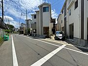販売現地