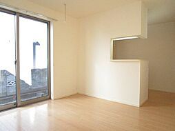 Ｒｉｂｅ　秋桜 102 1階1LDKのリビング/ダイニング