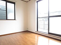 メゾン・キャメリア 203 2階1Kのリビング/ダイニング