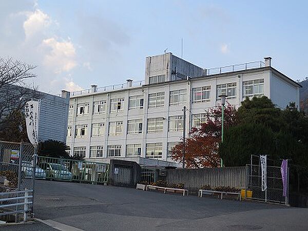 広島市立安北小学校（1516m）