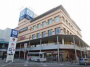 フジグラン緑井店（680m）