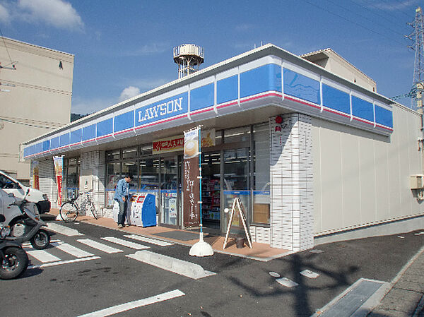 画像16:ローソン 広島中筋二丁目店（385m）