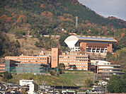 広島経済大学 興動館（809m）