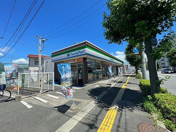 画像18:コンビニ「ファミリーマート祇園一丁目店まで300ｍ」