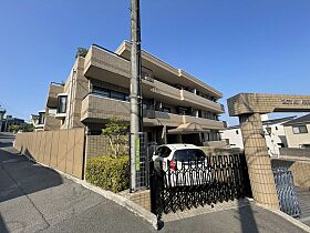 ロイヤルアーク古江  ｜ 広島県広島市西区古江西町（賃貸マンション3LDK・1階・90.91㎡） その1