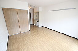 サンピア三滝 2階ワンルームのリビング/ダイニング