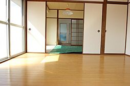 ファミリー希美香 5階2DKのリビング/ダイニング