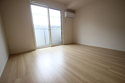 ロワジール 1階1Kのリビング/ダイニング