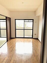 Casa&Michiroom己斐上 3階3DKのリビング/ダイニング