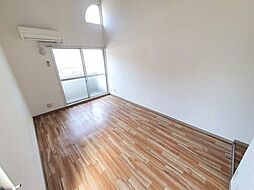 キングスフォーラム 2階1Kのリビング/ダイニング