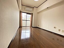 クオレマンションクサツ 3階ワンルームのリビング/ダイニング