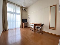 レオパレスKUSUNOKI 1階1Kのリビング/ダイニング