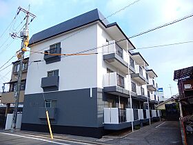 コーポHIYOSHI  ｜ 広島県広島市佐伯区楽々園4丁目（賃貸マンション2LDK・2階・58.91㎡） その1