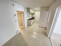 第1中西マンション 1階3DKのリビング/ダイニング