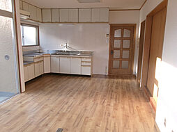 コーポ香鯉園 1階4SLDKのリビング/ダイニング