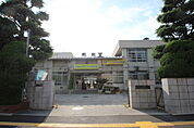中学校「広島市立江波中学校まで1627ｍ」