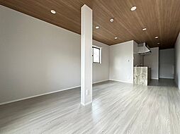 M Terrace江波二本松 2階1LDKのリビング/ダイニング