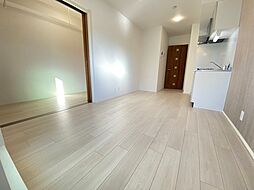 ＭＯＶＥ江波本町 3階1LDKのリビング/ダイニング