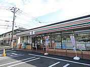 コンビニ「セブンイレブン広島五日市新宮苑店まで637ｍ」