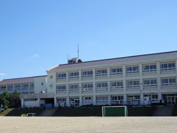 画像3:小学校「東広島市立西条小学校まで820ｍ」