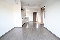 グレイスビル 0301 3階1LDKのリビング/ダイニング