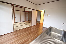 居間