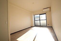 グランドール宮の町 3階1Kのリビング/ダイニング