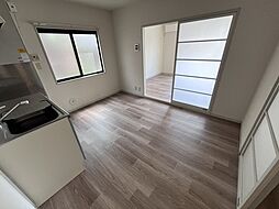 リバティーエイトコーポ 1階2DKのリビング/ダイニング