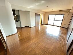 キャッスル西村 4階4LDKのリビング/ダイニング