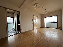 山根ビル 6階3LDKのリビング/ダイニング