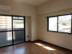 フォルム牛田新町 5階1Kのリビング/ダイニング