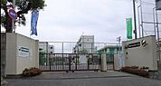 小学校「広島市立戸坂小学校まで671ｍ」