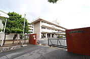 中学校「広島市立瀬野川中学校まで1220ｍ」