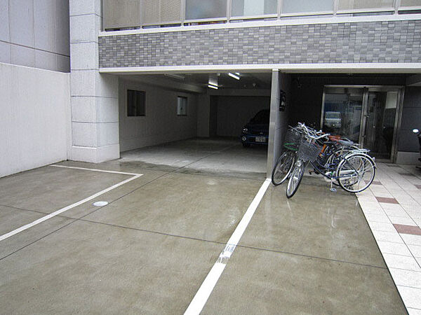 画像17:駐輪場