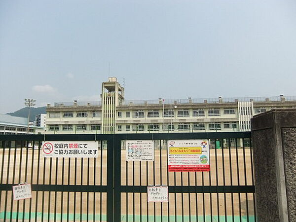 画像23:小学校「広島市立原小学校まで473ｍ」