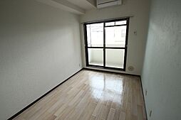 コーポマルニ 4階ワンルームのリビング/ダイニング