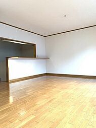 カーサコモドI 1階4LDKのリビング/ダイニング